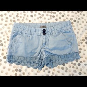 BKE shorts with lace trim